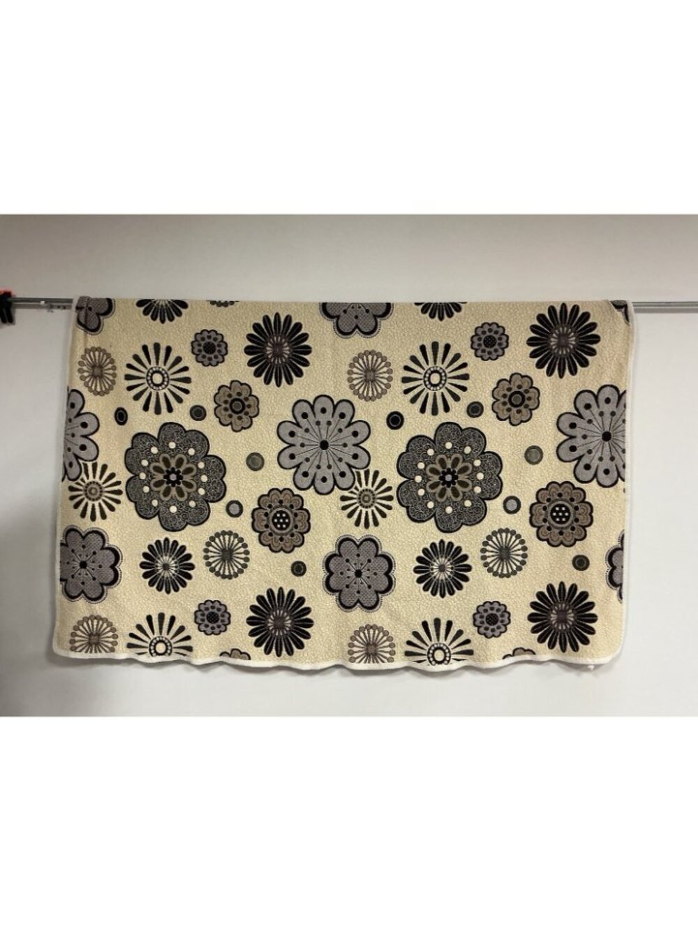 Vintage Quilted Coverlet Retro Floral Brown Ivory MCM Reversible - Picture 2 of 8